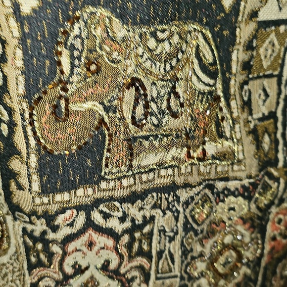 Chico's - Picture 7 of 16